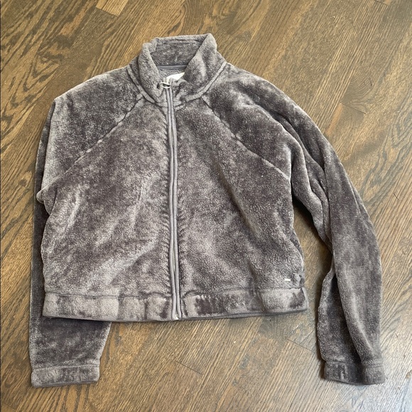 Hollister Jackets & Blazers - Hollister Soft Gray Teddy Jacket